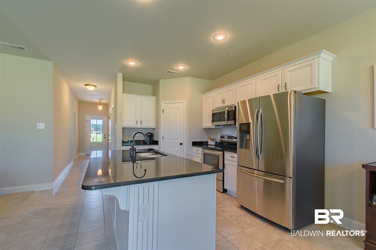 21238 Merlot Loop Silverhill, AL 36576 - Photo 11 of 23 Kitchen
