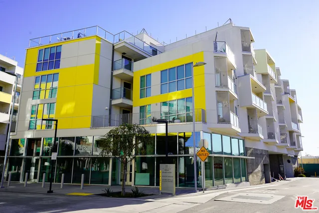 $4,407 | 2929 Pennsylvania Avenue, Unit 384, Santa Monica, CA 90404