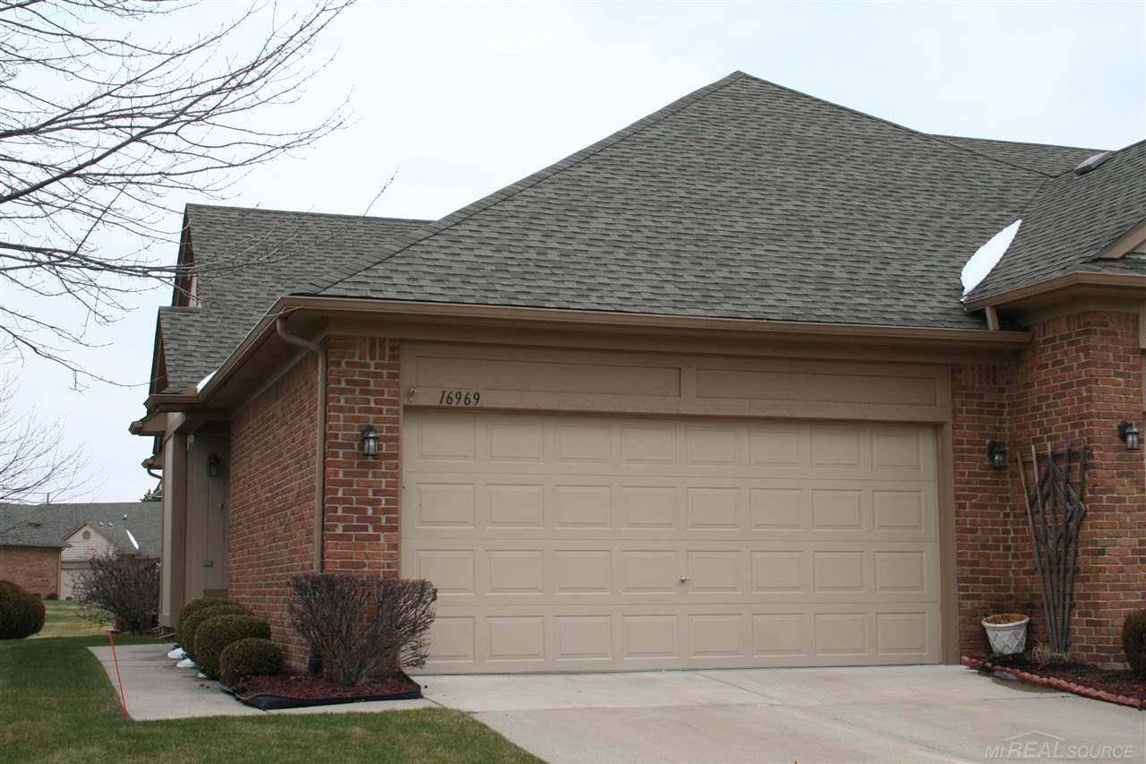 16969 Country Ridge Lane Macomb, MI 48044 - Photo 1 of 38 31275306.JPG