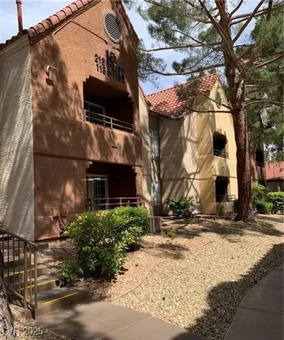 $1,350 | 2200 South Fort Apache Road, Unit 2190, Las Vegas, NV 89117