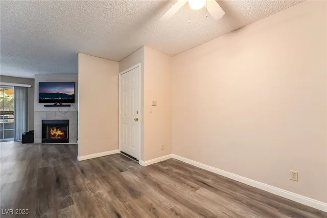 $1,350 | 2200 South Fort Apache Road, Unit 2190, Las Vegas, NV 89117
