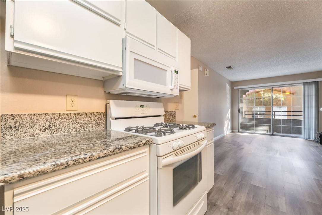 2200 South Fort Apache Road, Unit 2190 Las Vegas, NV 89117 - Photo 19 of 37