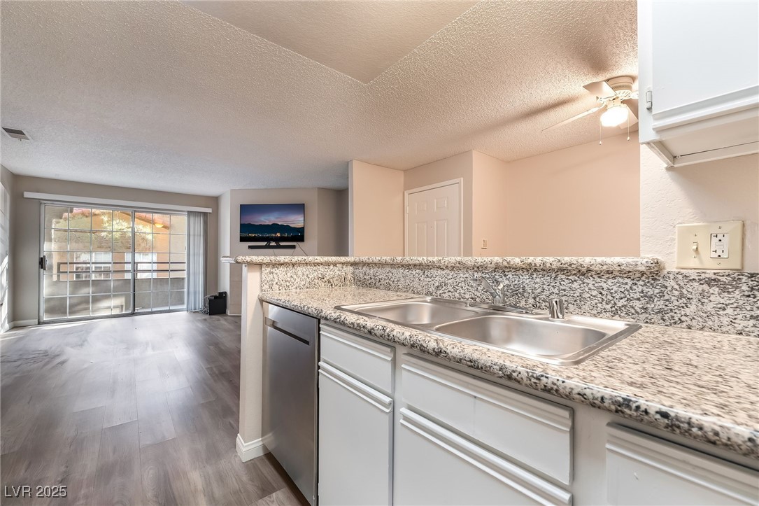 2200 South Fort Apache Road, Unit 2190 Las Vegas, NV 89117 - Photo 21 of 37