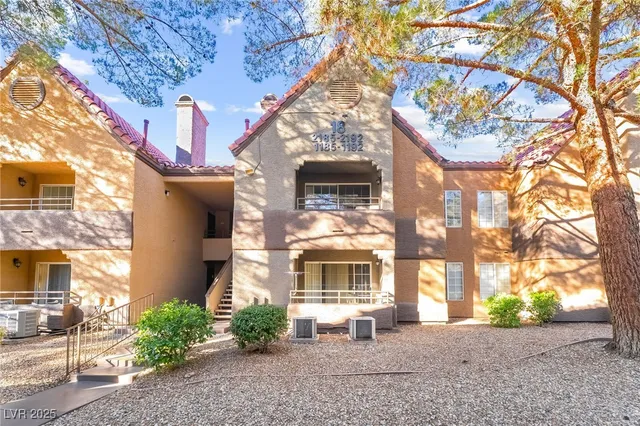 $1,350 | 2200 South Fort Apache Road, Unit 2190, Las Vegas, NV 89117