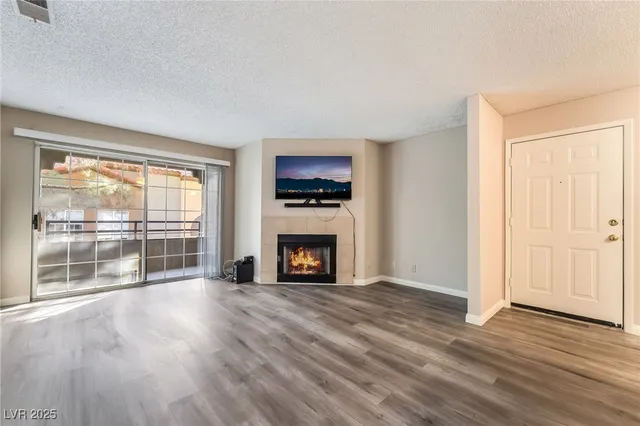 $1,350 | 2200 South Fort Apache Road, Unit 2190, Las Vegas, NV 89117