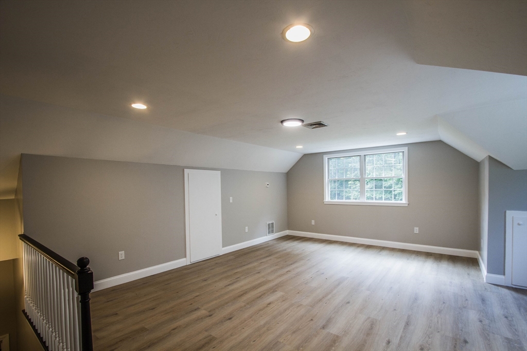 47 East Baylies Road Charlton, MA 01507 - Photo 35 of 42