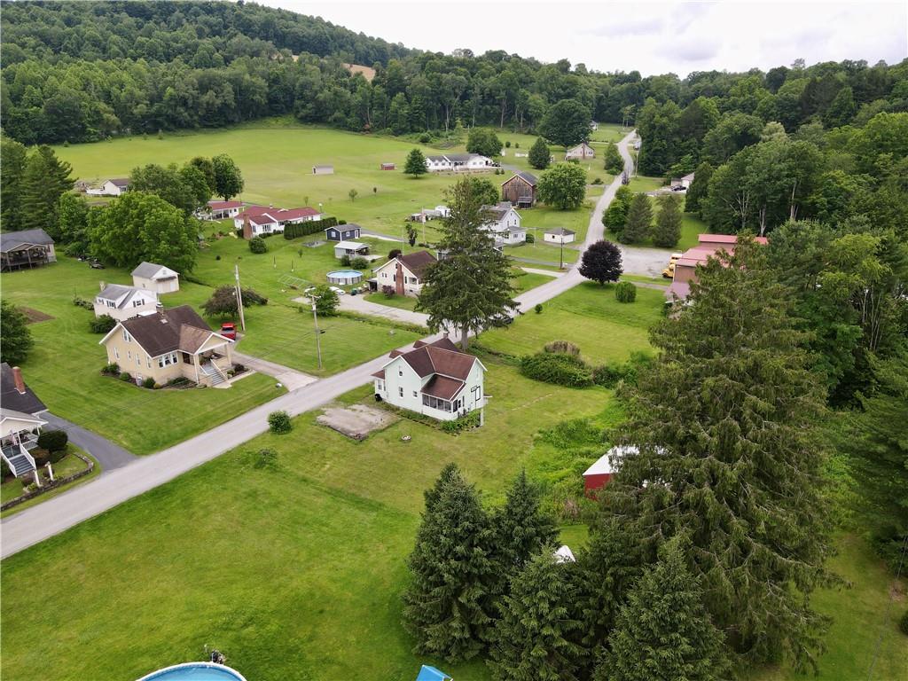 114 Stewarton Road Mill Run, PA 15464 - Photo 19 of 35