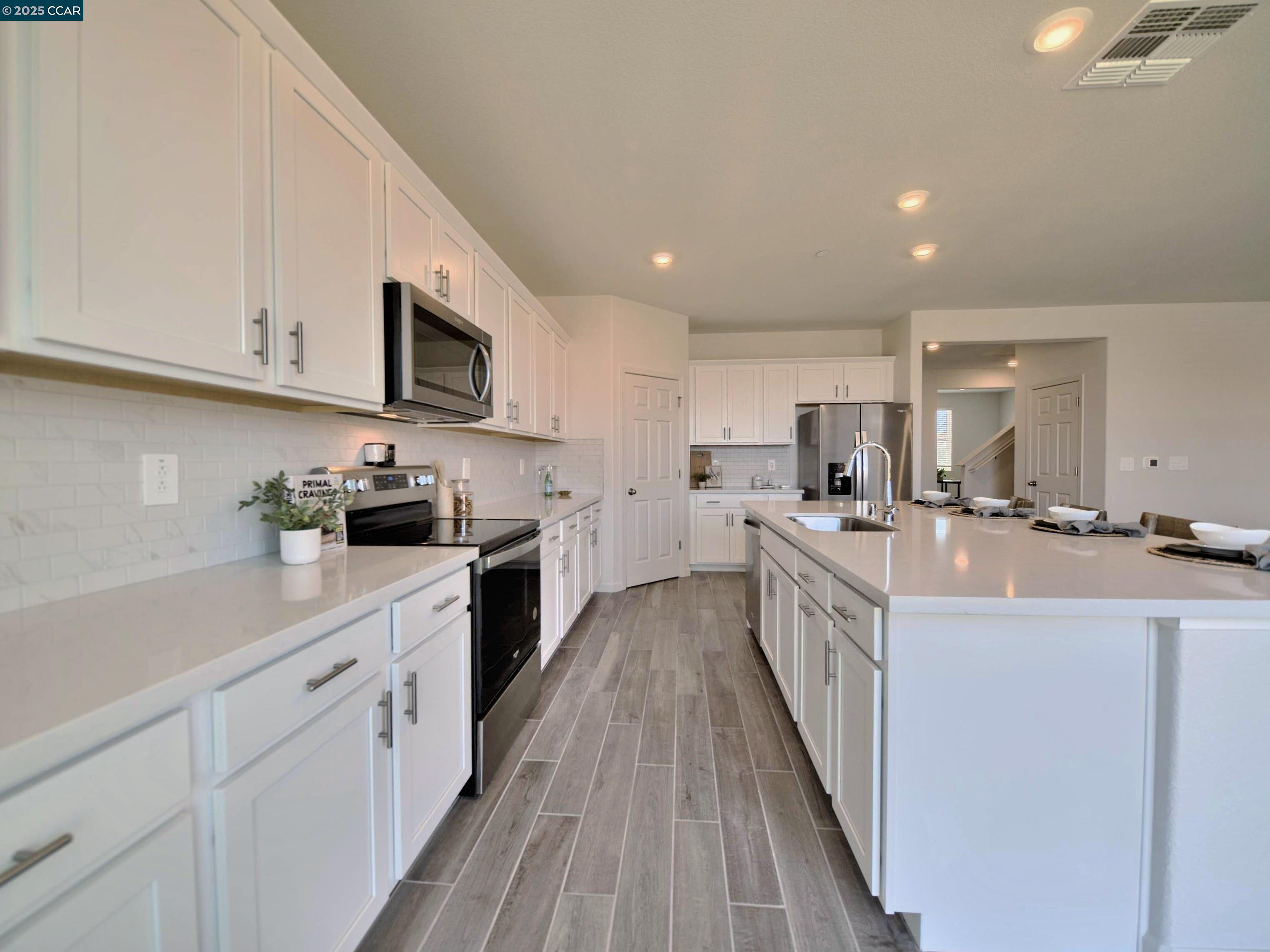 5445 Oneida Way Antioch, CA 94531 - Photo 15 of 59