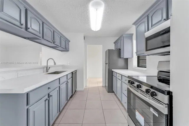 $2,100 | 3100 North Pine Island Road, Unit 304, Sunrise, FL 33351