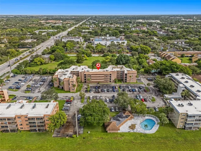 $2,100 | 3100 North Pine Island Road, Unit 304, Sunrise, FL 33351