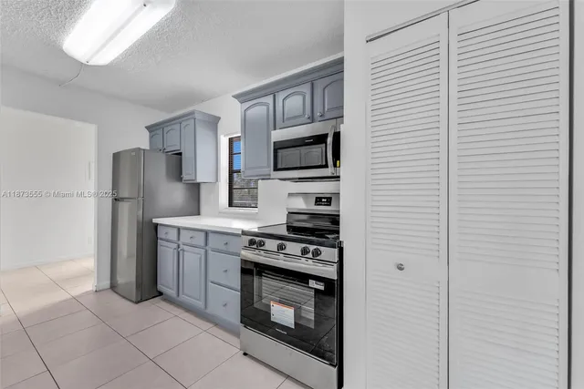 $2,100 | 3100 North Pine Island Road, Unit 304, Sunrise, FL 33351