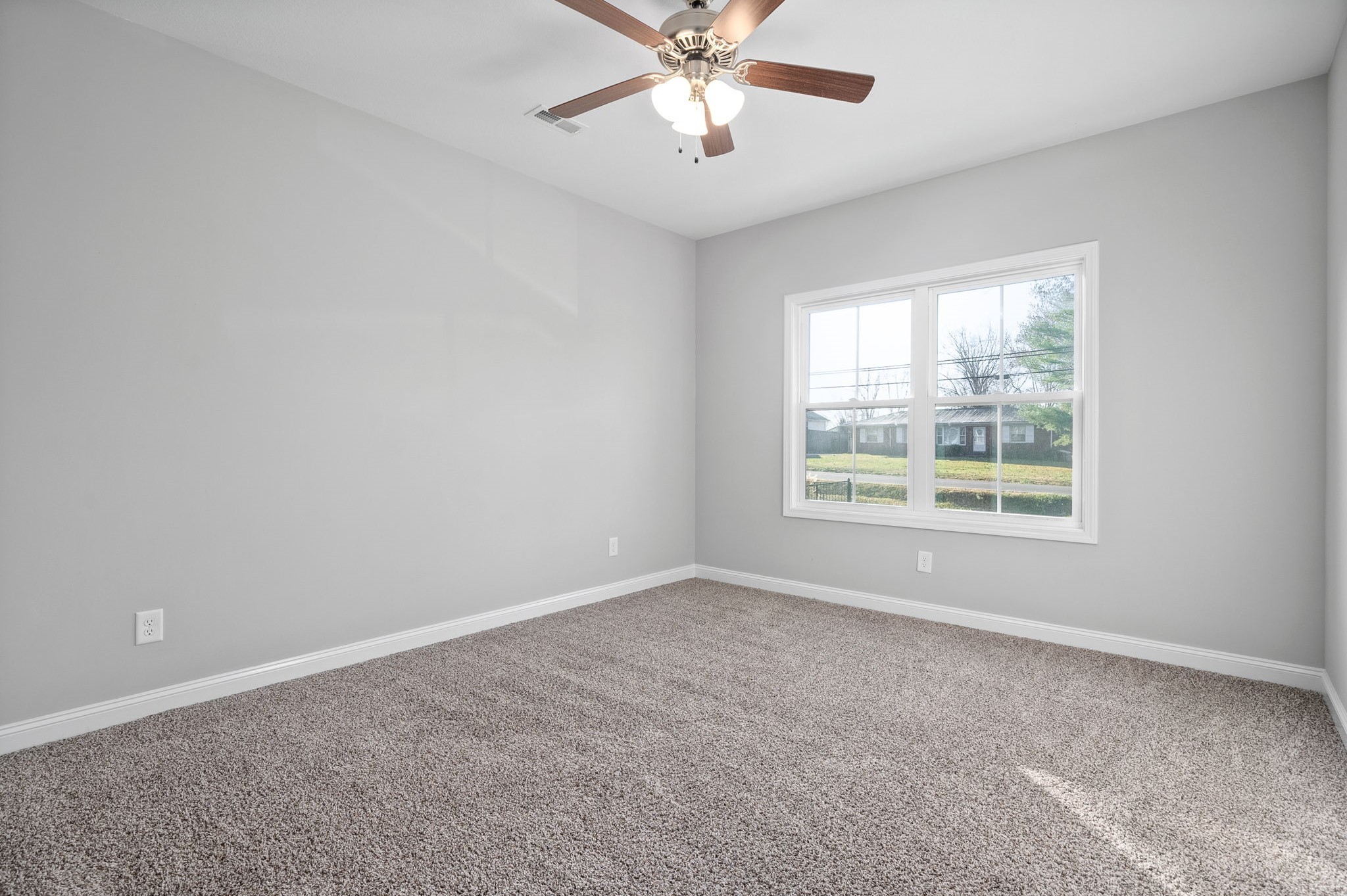 515 Needmore Road Clarksville, TN 37040 - Photo 13 of 27