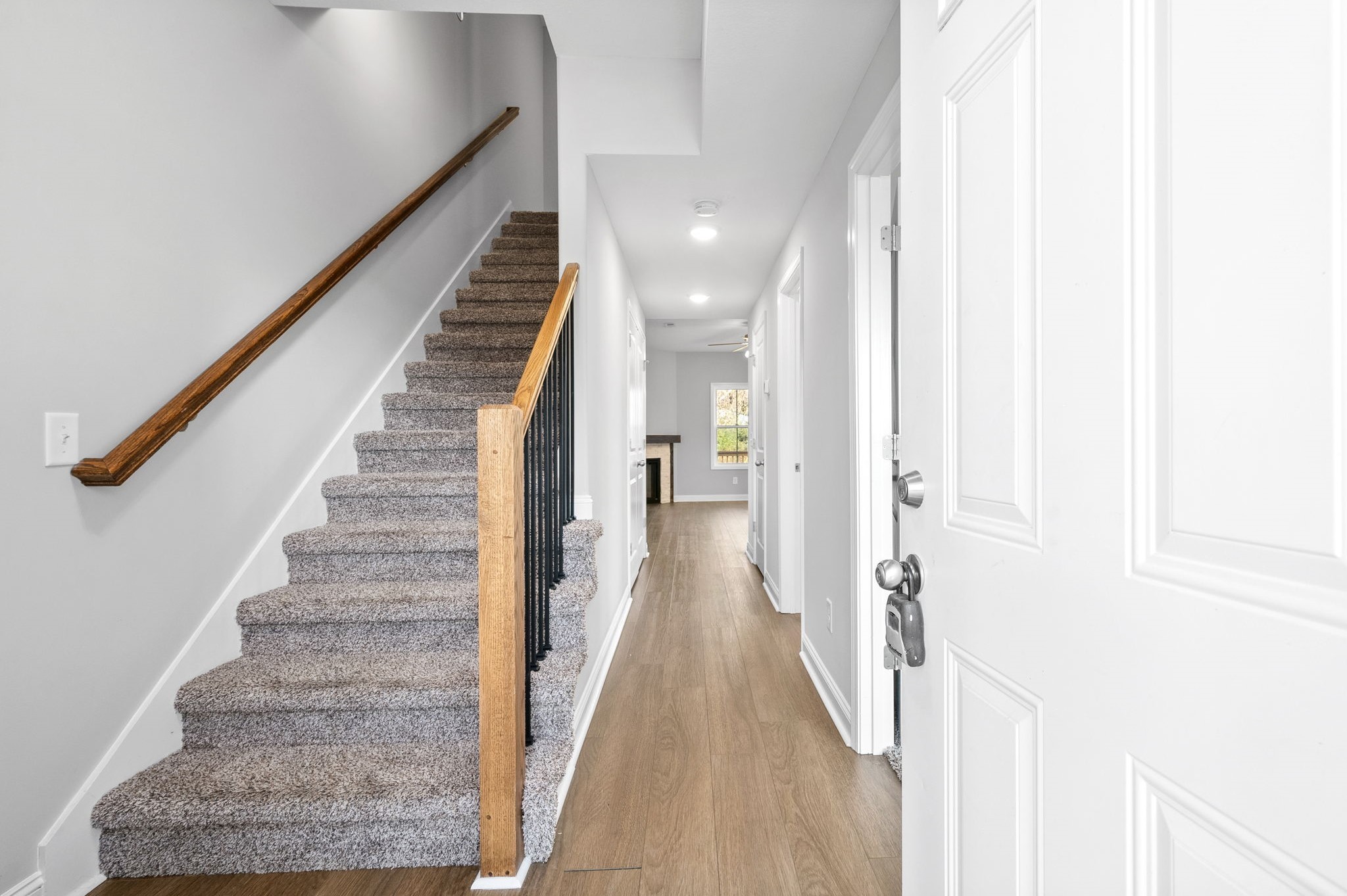 515 Needmore Road Clarksville, TN 37040 - Photo 3 of 27