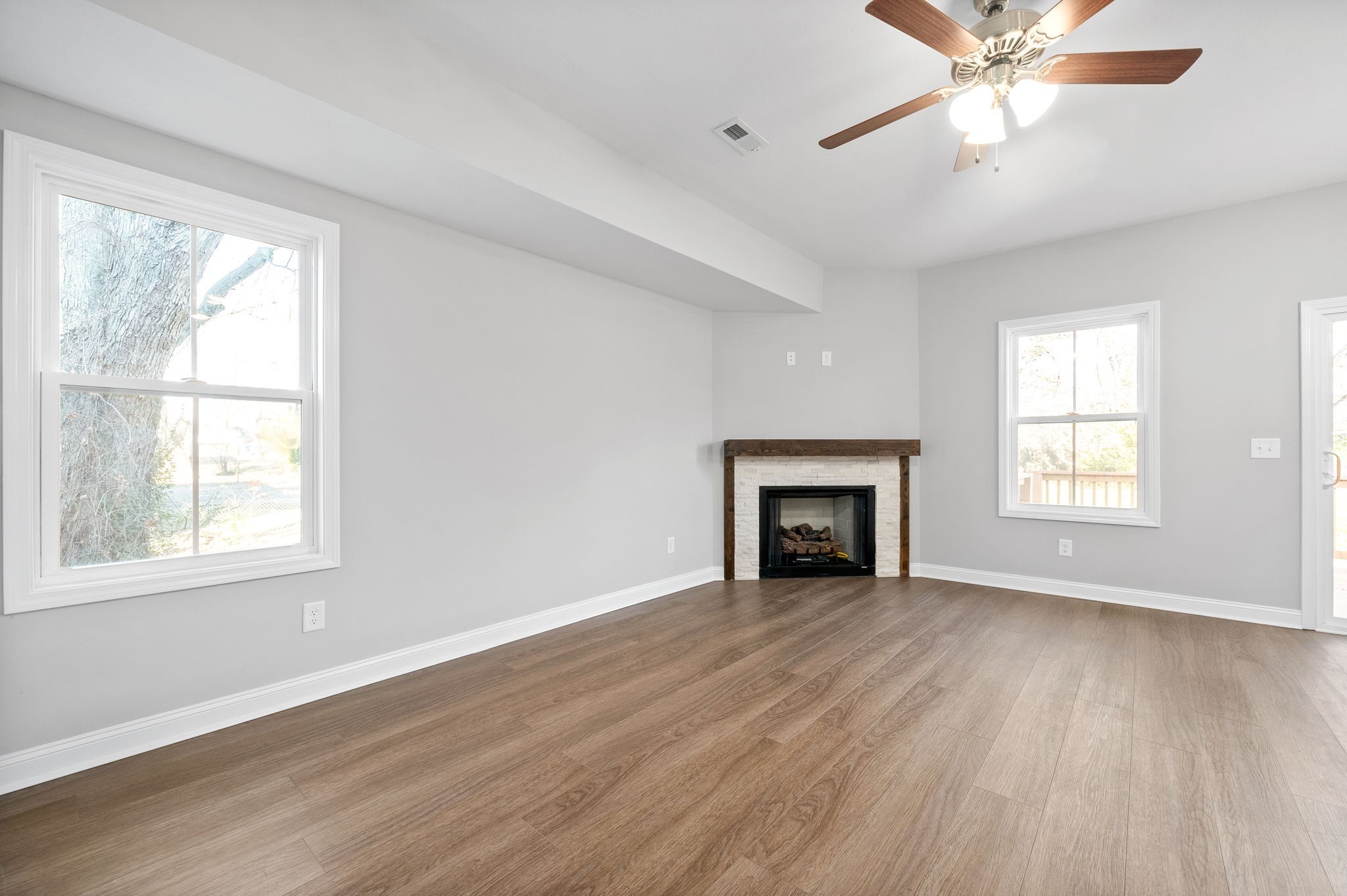 515 Needmore Road Clarksville, TN 37040 - Photo 7 of 27