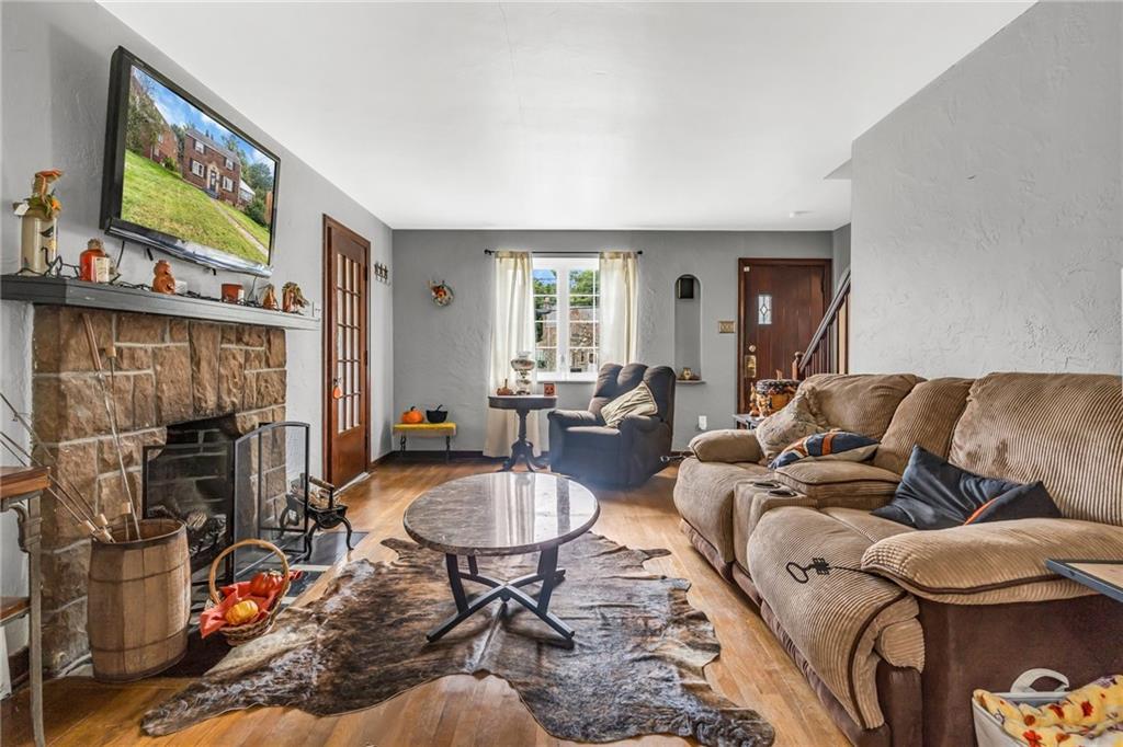 6424 Verona Road Verona, PA 15147 - Photo 5 of 29 Gallery Image 5