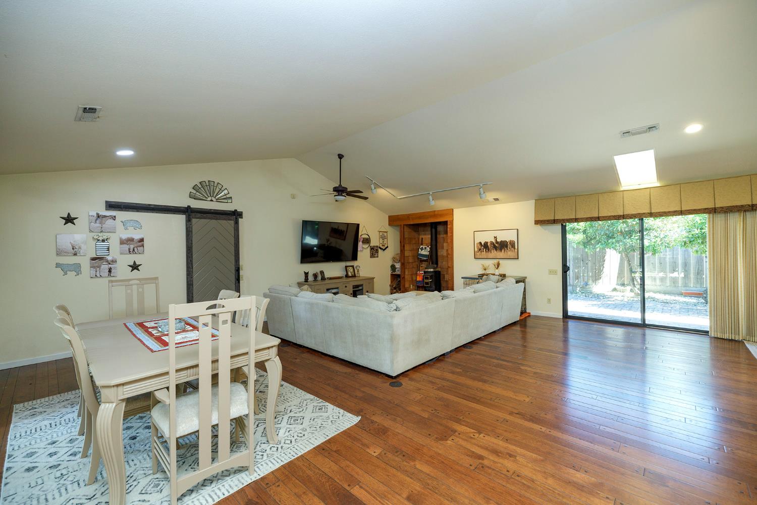 1640 North Quincy Road Turlock, CA 95382 - Photo 4 of 38