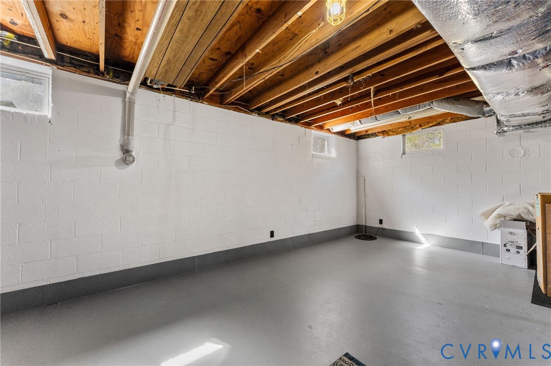 1218 Cheaneys Bridge Road Dunnsville, VA 22454 - Photo 18 of 27