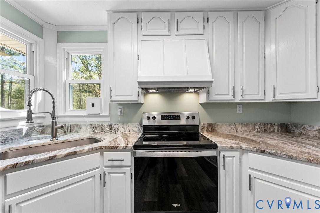 1218 Cheaneys Bridge Road Dunnsville, VA 22454 - Photo 5 of 27