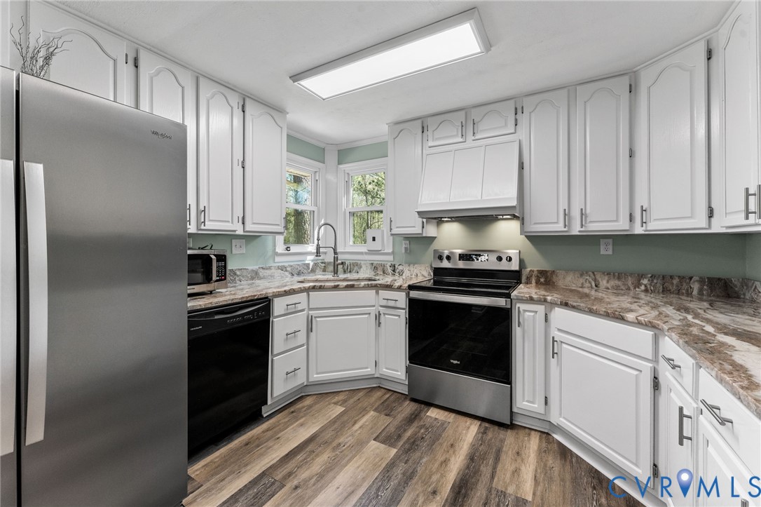 1218 Cheaneys Bridge Road Dunnsville, VA 22454 - Photo 6 of 27