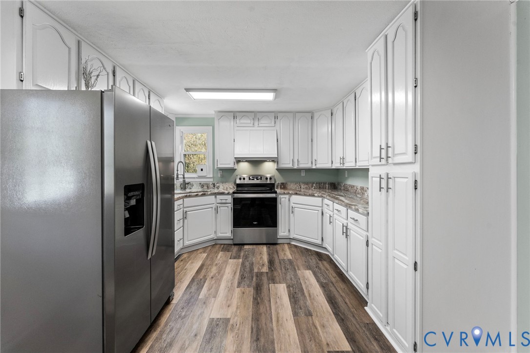 1218 Cheaneys Bridge Road Dunnsville, VA 22454 - Photo 7 of 27