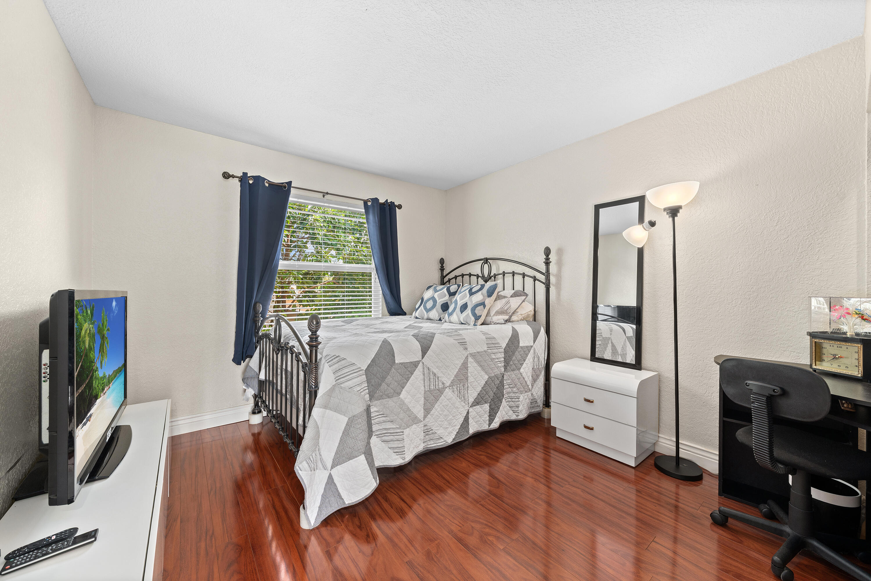 18956 La Costa Lane Boca Raton, FL 33496 - Photo 28 of 48 THIRD BEDRROM