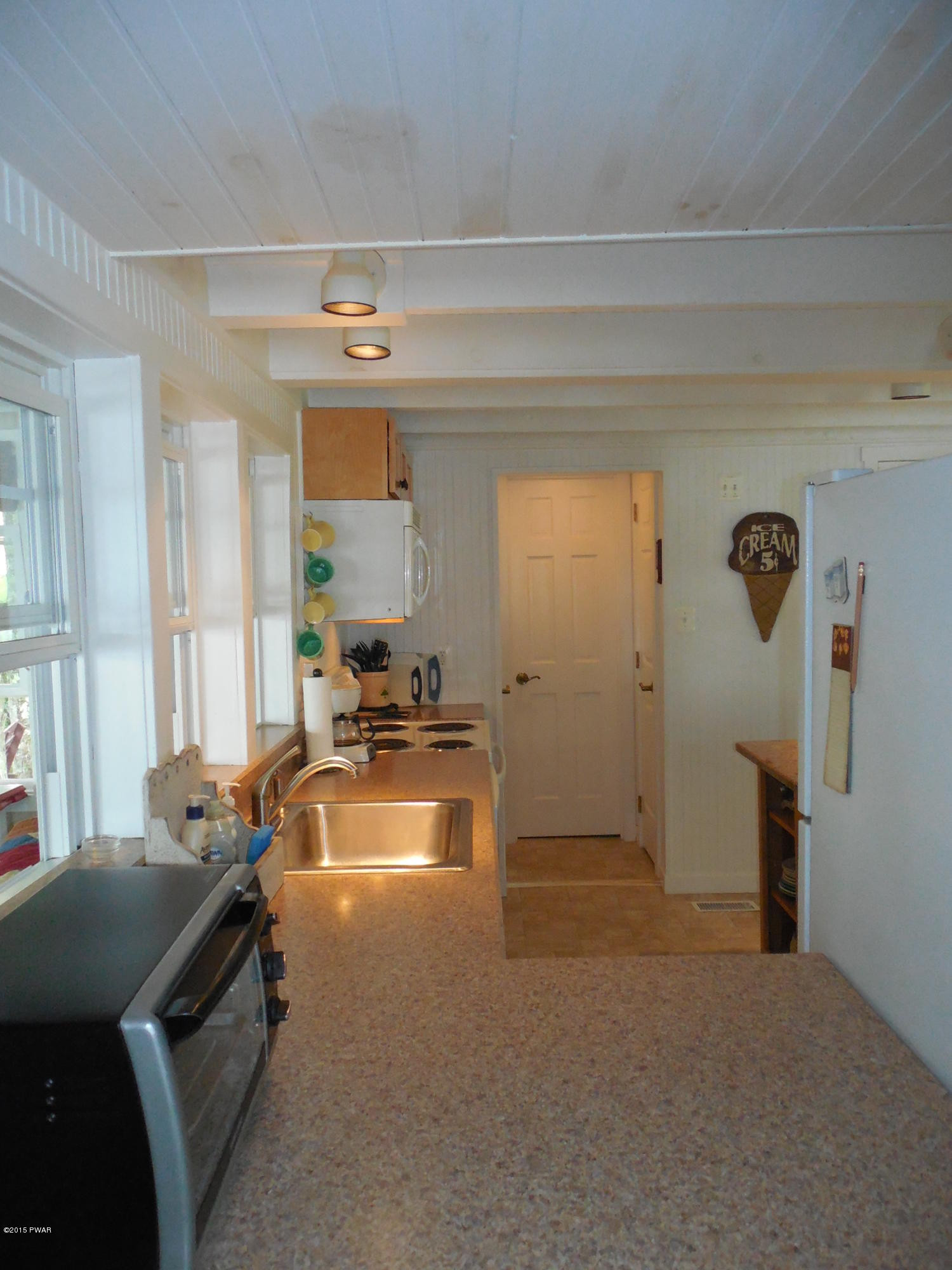 26 West Shore Road Waymart, PA 18472 - Photo 17 of 35