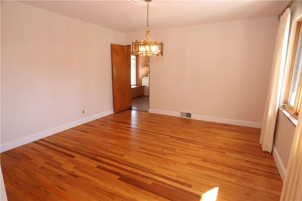 1 Scheffield Road Carnegie, PA 15106 - Photo 8 of 25 Gallery Image 8