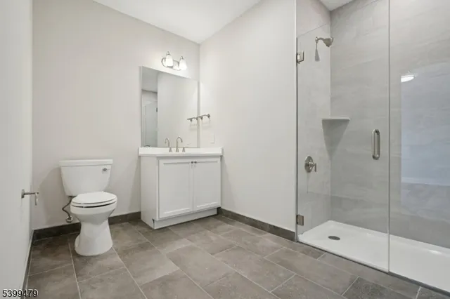 $4,750 | 246 Main Street, Unit 202, Chatham, NJ 07928