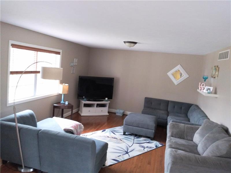 5347 Brownsville Road Pittsburgh, PA 15236 - Photo 8 of 25 Gallery Image 8