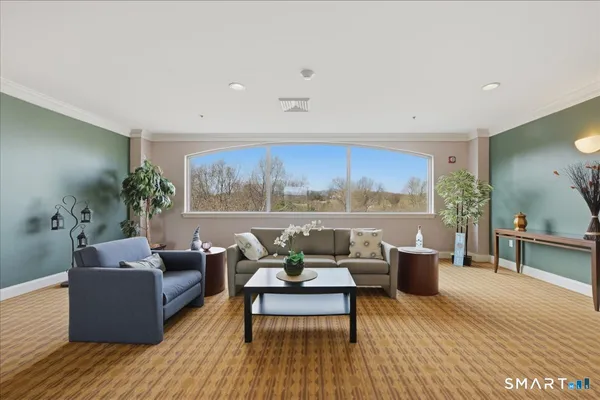 $249,000 | 586 West Thames Street, Unit 403, Norwich, CT 06360