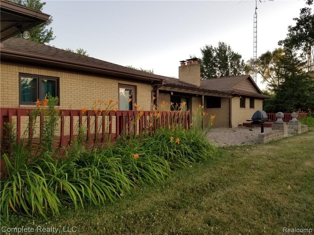 2373 East Mt Morris Road Mount Morris, MI 48458 - Photo 11 of 64 20180717_204736.jpg