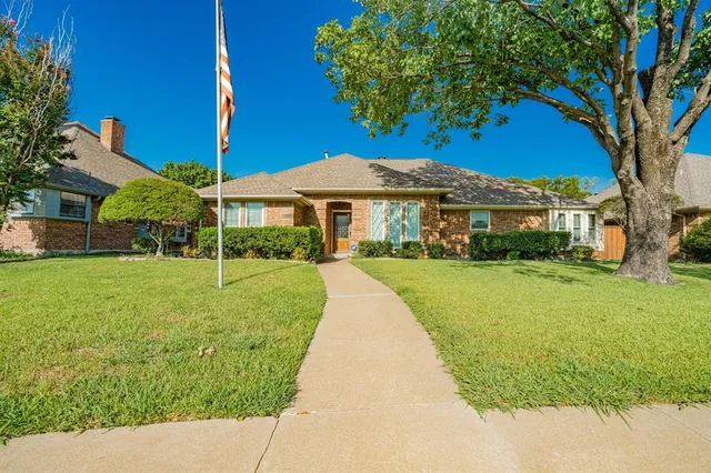 $415,000 | 8304 Navigation Drive, Rowlett, TX 75088