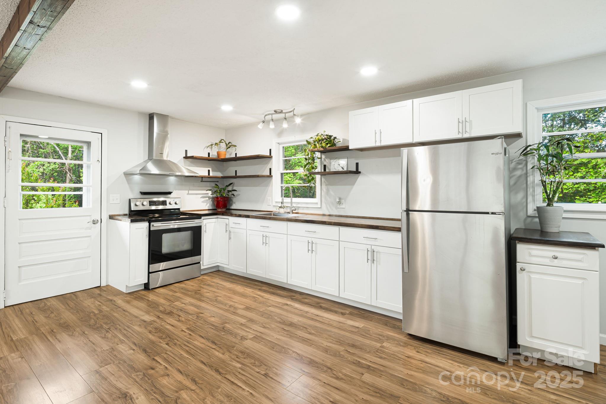 510 Reservoir Road Marion, NC 28752 - Photo 14 of 45