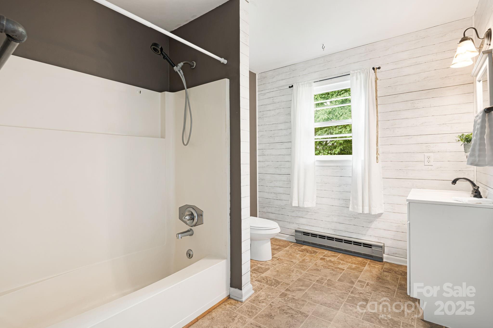 510 Reservoir Road Marion, NC 28752 - Photo 19 of 45