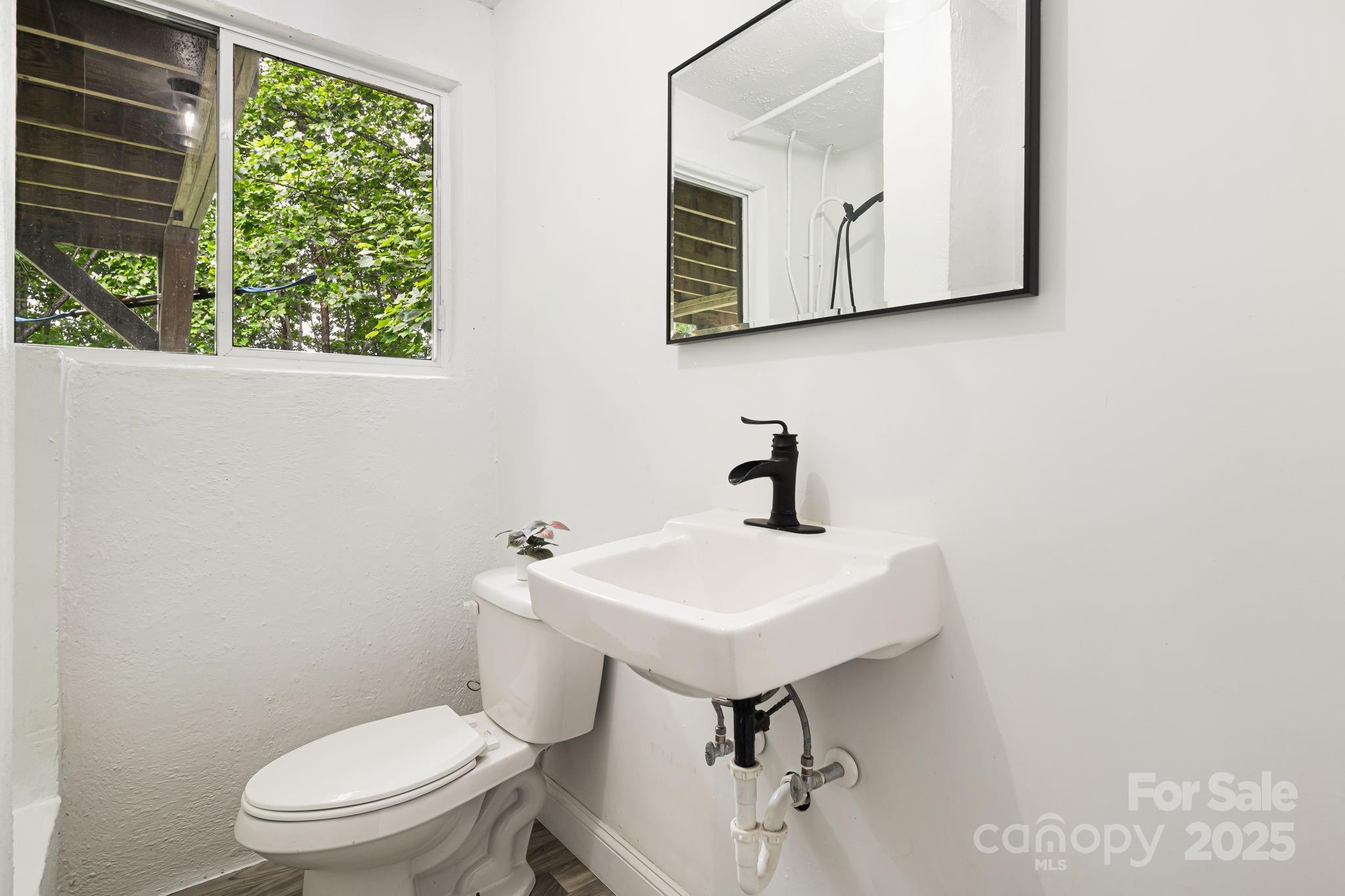 510 Reservoir Road Marion, NC 28752 - Photo 31 of 45