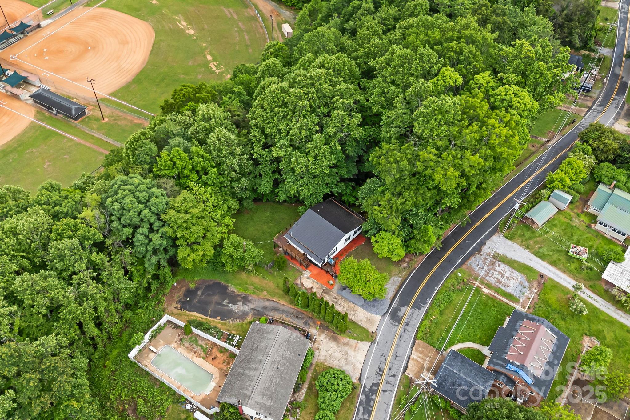 510 Reservoir Road Marion, NC 28752 - Photo 41 of 45