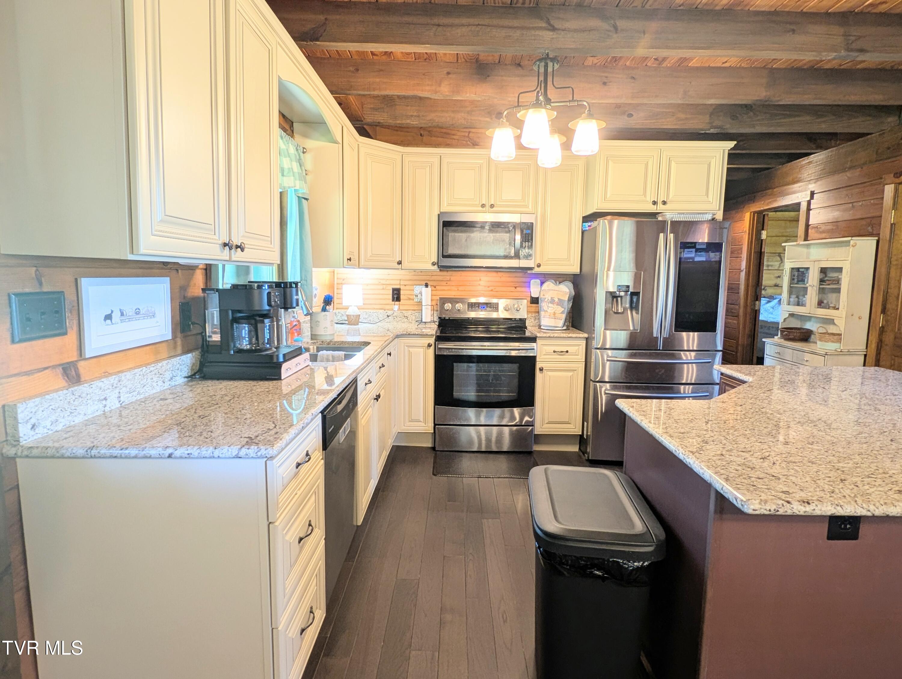 3524 Fairfax Road Coeburn, VA 24230 - Photo 19 of 41 1000022190