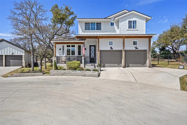 $3,200 | 170 Bunker Rnch Boulevard, Unit 28, Dripping Springs, TX 78620