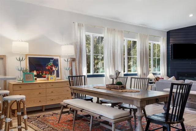 $3,200 | 170 Bunker Rnch Boulevard, Unit 28, Dripping Springs, TX 78620