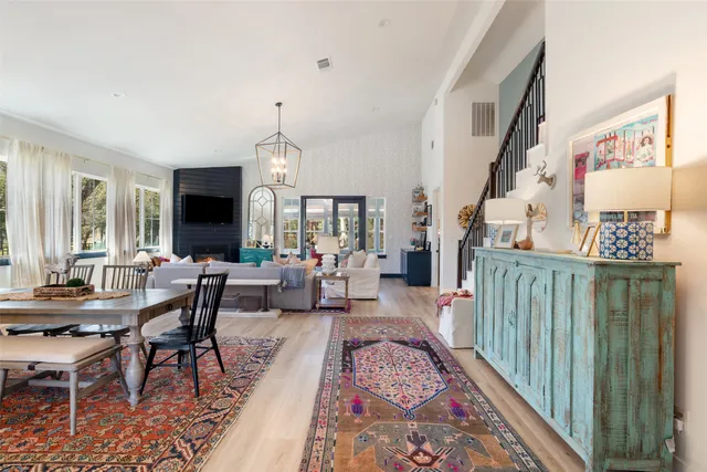 $3,200 | 170 Bunker Rnch Boulevard, Unit 28, Dripping Springs, TX 78620