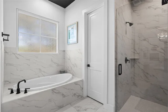 $3,200 | 170 Bunker Rnch Boulevard, Unit 28, Dripping Springs, TX 78620