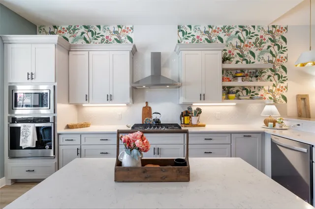 $3,200 | 170 Bunker Rnch Boulevard, Unit 28, Dripping Springs, TX 78620