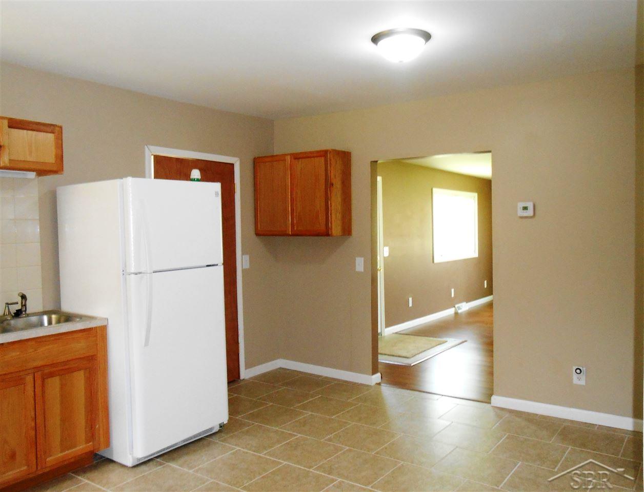 7095 Dutch Road Saginaw, MI 48609 - Photo 5 of 16 31249669-4.JPG