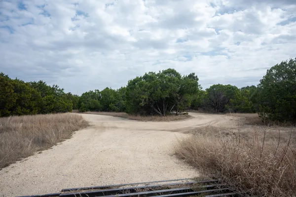 $1,795 | 1000 County Road 201, Liberty Hill, TX 78642