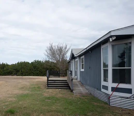 $1,795 | 1000 County Road 201, Liberty Hill, TX 78642