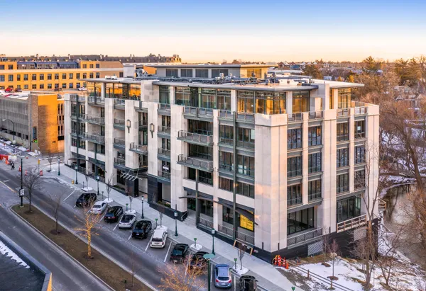 $2,760,000 | 369 North Old Woodward Avenue, Unit 301, Birmingham, MI 48009