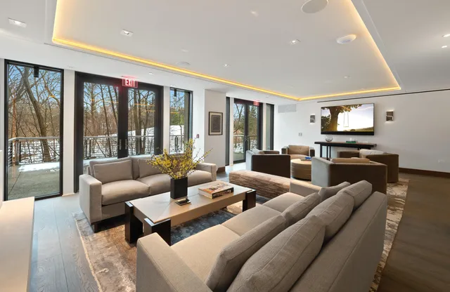 $2,760,000 | 369 North Old Woodward Avenue, Unit 301, Birmingham, MI 48009