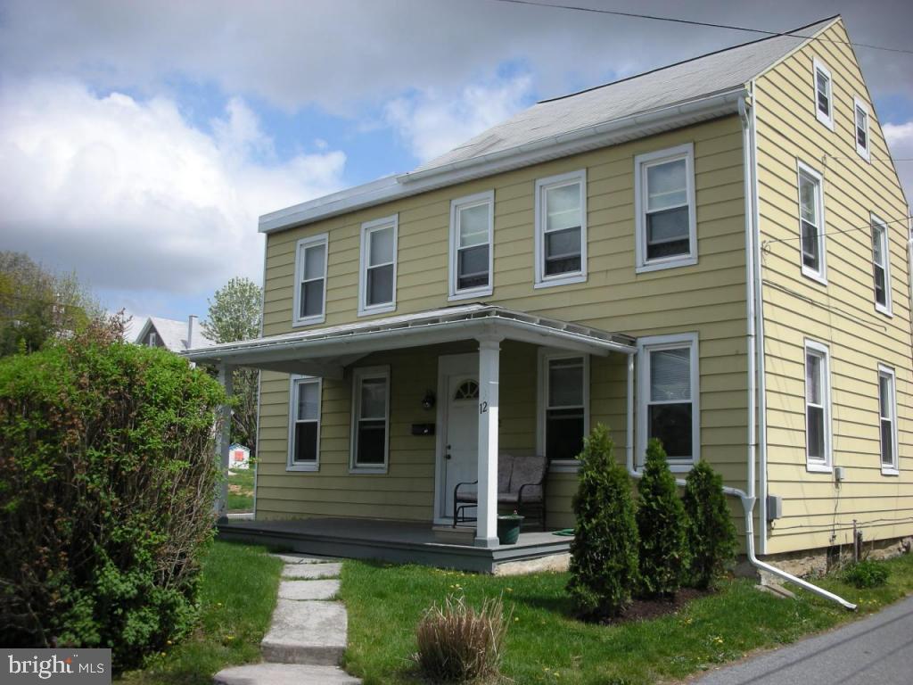 12 Rodney Lane Lititz, PA 17543 - Photo 1 of 1