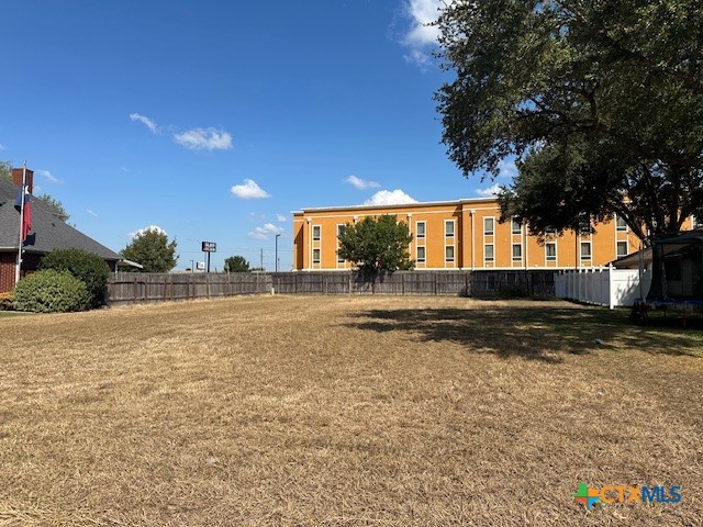 206 Masters Drive Victoria, TX 77904 - Photo 3 of 9