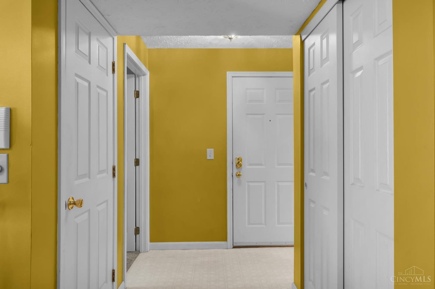 3543 Jessup Road, Unit 2B Cincinnati, OH 45239 - Photo 19 of 31 Entry hallway connecting living spaces and bedroom areas
